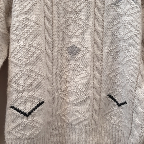 Club International Vintage Wool Sweater By Tip Top - Picture 3 of 6